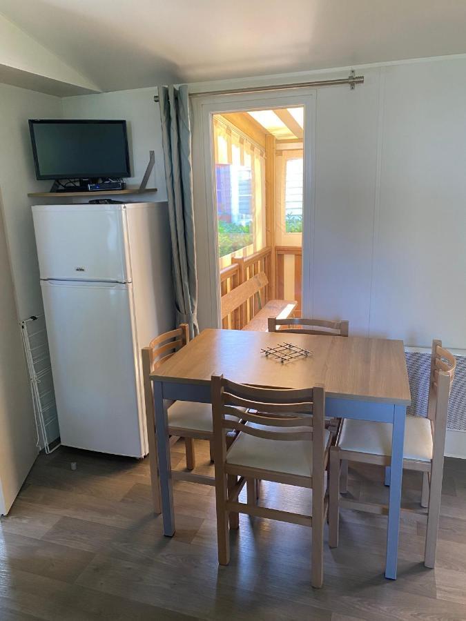 Mobil-Home Domaine De Kerlann 阿旺桥 外观 照片